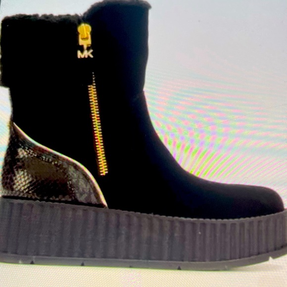 MICHAEL KORS BOOTS - Picture 1 of 4